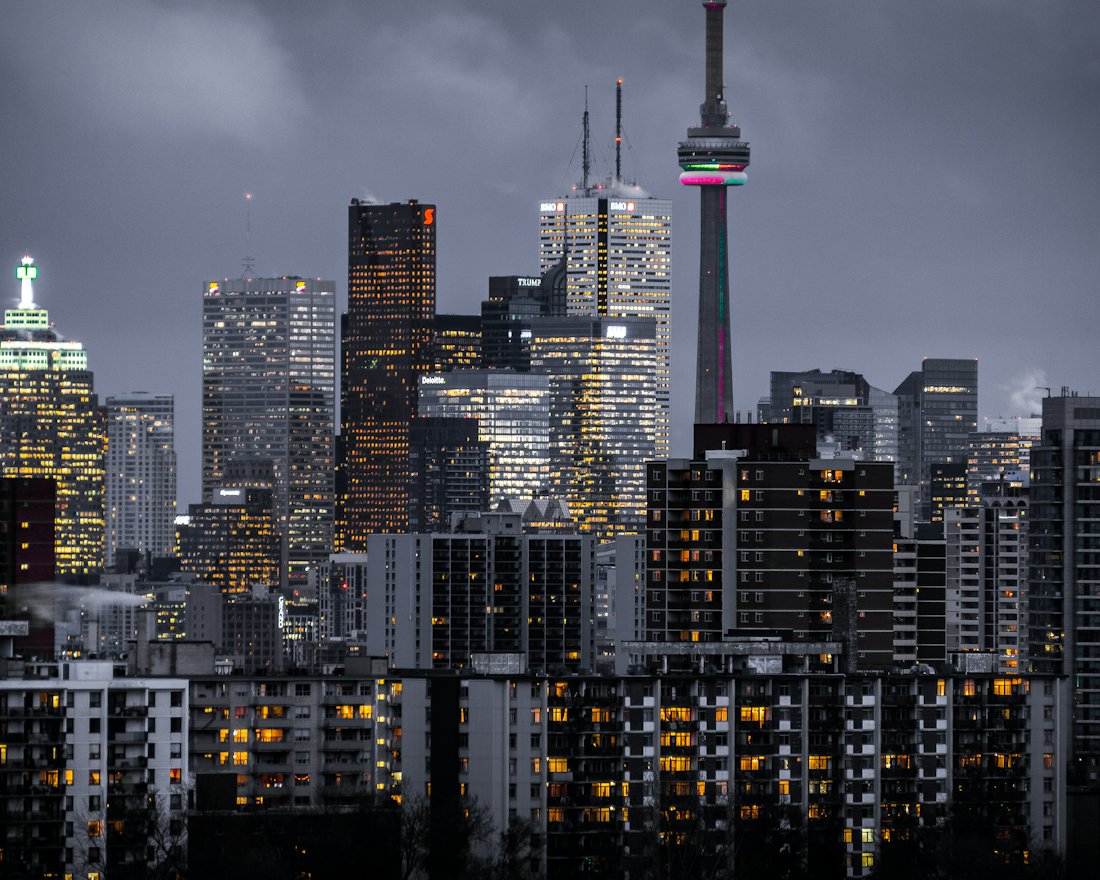 The CN Tower and Toronto skyline at dusk